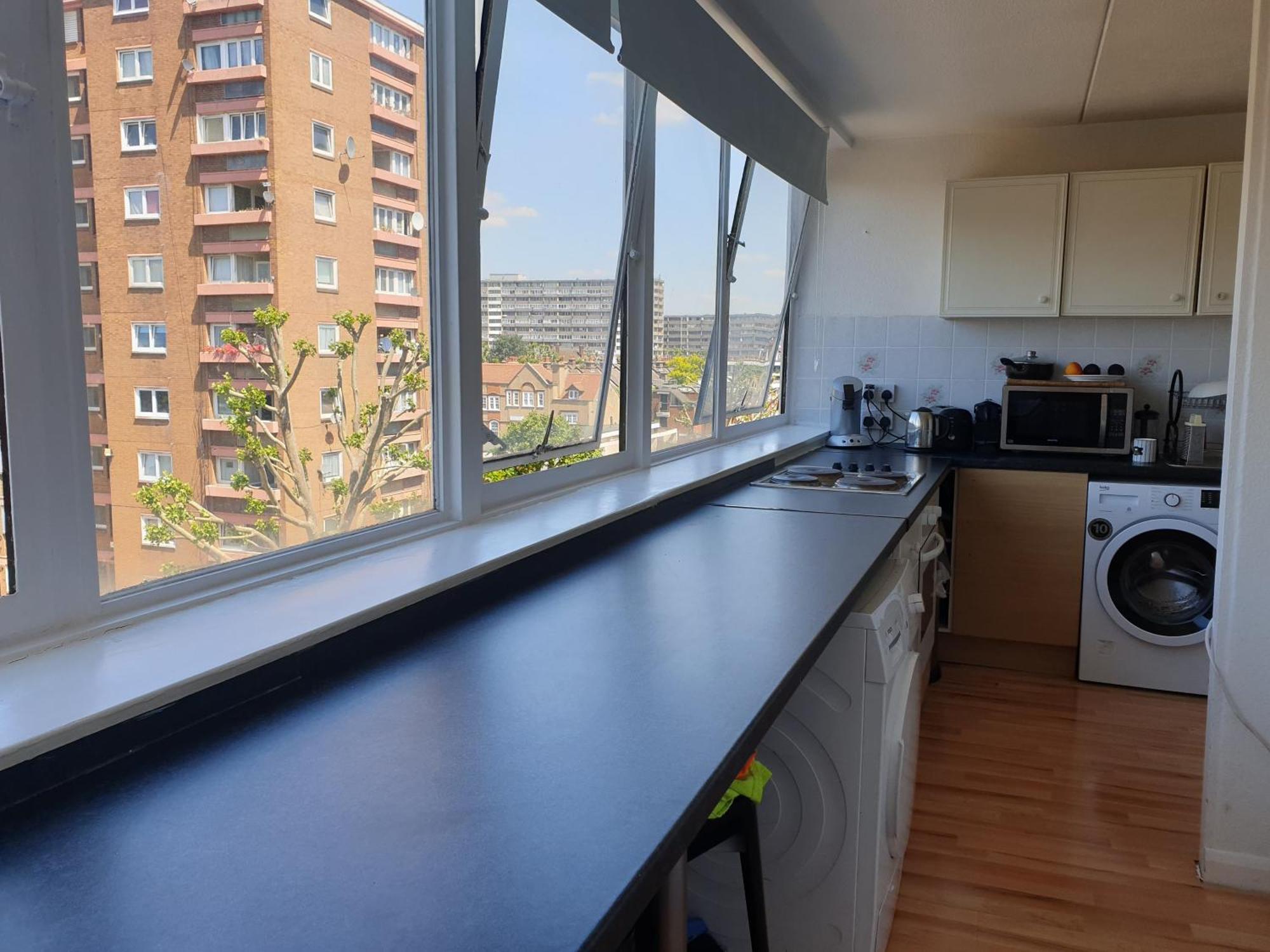 Double Room In Private Apartment London Exterior photo